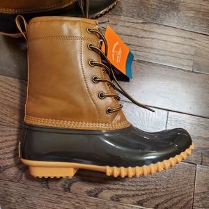 Duckboots